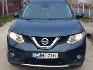 Nissan X-Trail foto 1