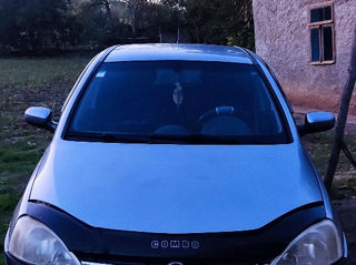 Opel Corsa foto 1