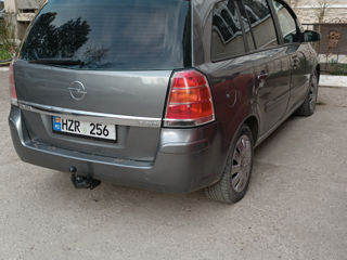 Opel Zafira foto 3