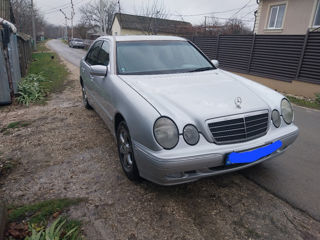 Mercedes E-Class foto 3