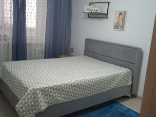 Apartament cu 2 camere, 70 m², Botanica, Chișinău foto 1