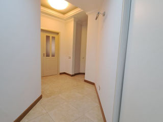 Apartament cu 2 camere, 120 m², Centru, Chișinău foto 6