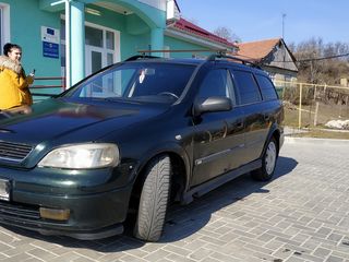 Opel Astra foto 1