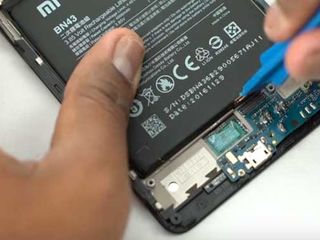 Xiaomi Mi 9 Lite, Nu se încărcă? Vino să înlocuim conectorul! foto 1
