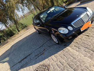 Mercedes E-Class foto 9