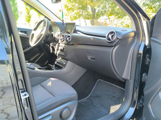 Mercedes B-Class foto 15