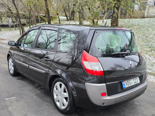 Renault Grand Scenic foto 4