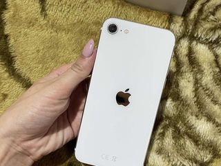 Iphone SE-2020 foto 10