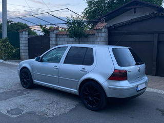 Volkswagen Golf foto 2