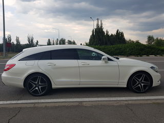 Mercedes CLS Class foto 20