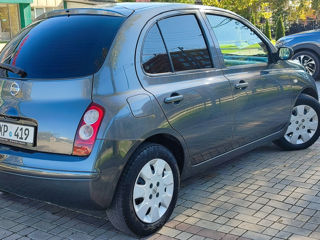 Nissan Micra foto 4