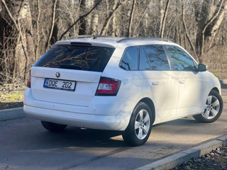 Skoda Fabia foto 2