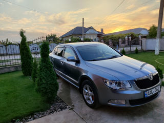 Skoda Superb foto 2