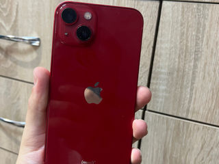 iphone 13 red foto 6