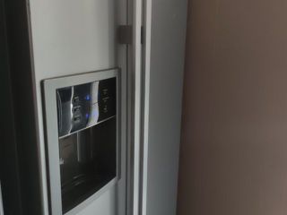 Холодильник side by side.
