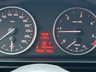 BMW 5 Series foto 5