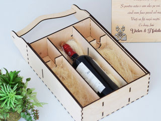 Cutie personalizată cu mâner pentru sticlă de vin și 2 pahare foto 4