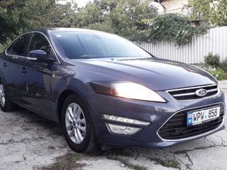 Ford Mondeo foto 2