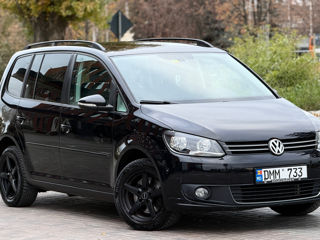 Volkswagen Touran foto 3