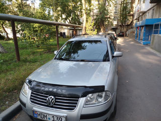 Volkswagen Passat foto 3