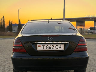 Mercedes E-Class foto 3