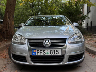 Volkswagen Jetta foto 3