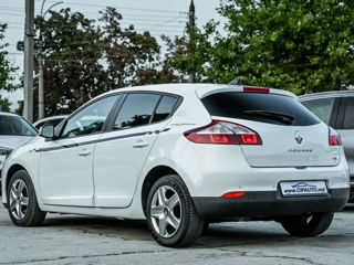 Renault Megane foto 2