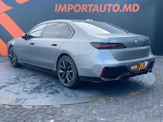 BMW 7 Series foto 7