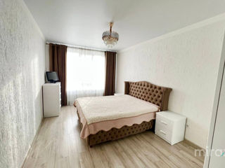 Apartament cu 2 camere, 70 m², Centru, Chișinău foto 5