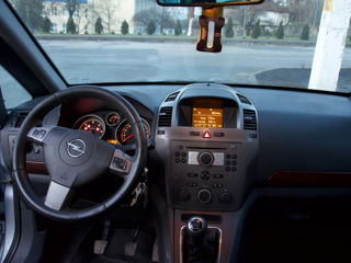 Opel Zafira foto 5