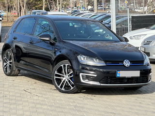 Volkswagen Golf foto 1