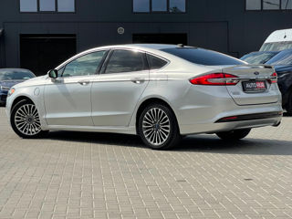 Ford Fusion foto 5