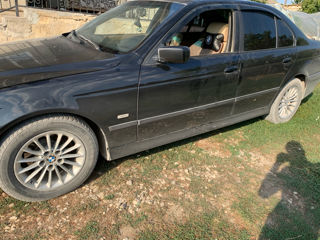 BMW 5 Series foto 5