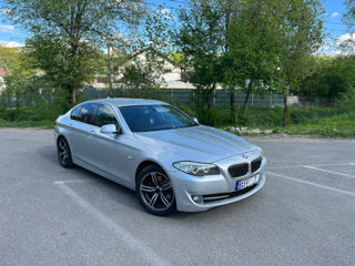 BMW 5 Series foto 1