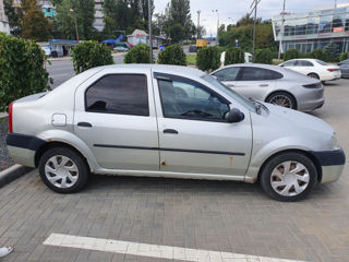 Dacia Logan foto 3