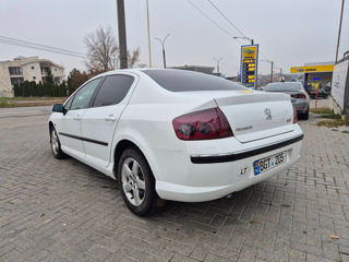 Peugeot 407 foto 8