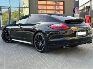 Porsche Panamera foto 3