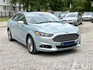 Ford Fusion foto 1