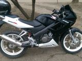 Honda CBR125 foto 3