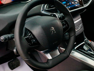 Peugeot 308 foto 6