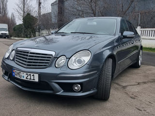 Mercedes E-Class foto 2