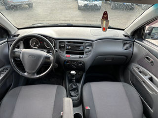 KIA Rio foto 9