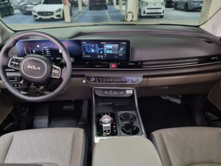 KIA Carnival foto 5