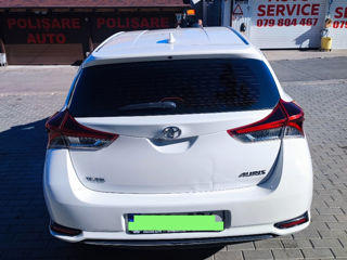 Toyota Auris foto 3