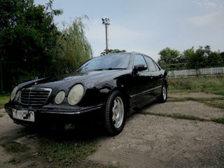 Mercedes E-Class