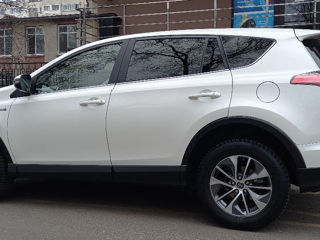 Toyota Rav 4 foto 4