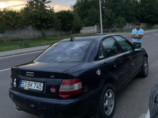 Audi A4 foto 2