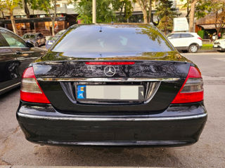 Mercedes E-Class foto 4