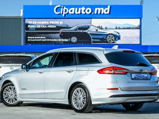 Ford Mondeo фото 1