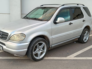 Mercedes M-Class